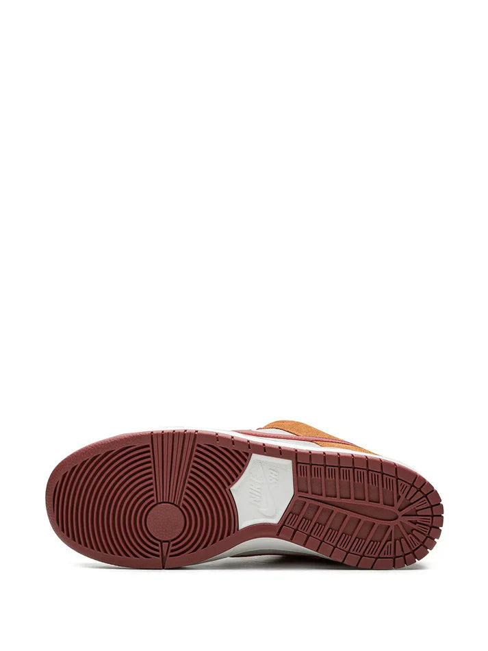 Nike SB Dunk Low Pro "Dark Russet"