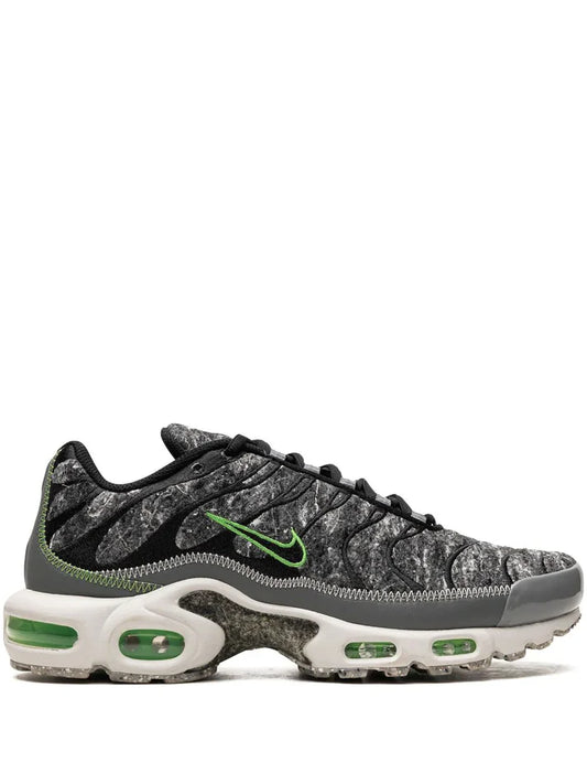 Nike Air Max Plus "Essential Crater Green"